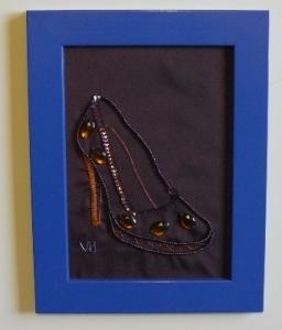 VHC00088_decoration_broderies_sultane_chaussure_brodee_violette