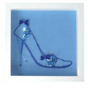 VHC00214_decoration_broderies_bleuet_chaussure_bleue_a_paillettes